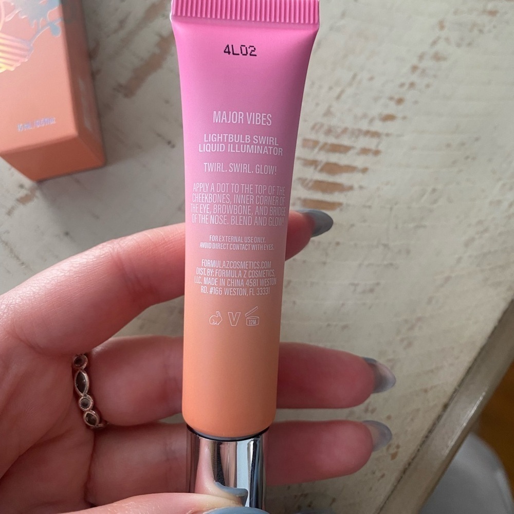 NEW IN BOX Formula Z Lightbulb Swirl Liquid Illuminator - Picture 7 of 8